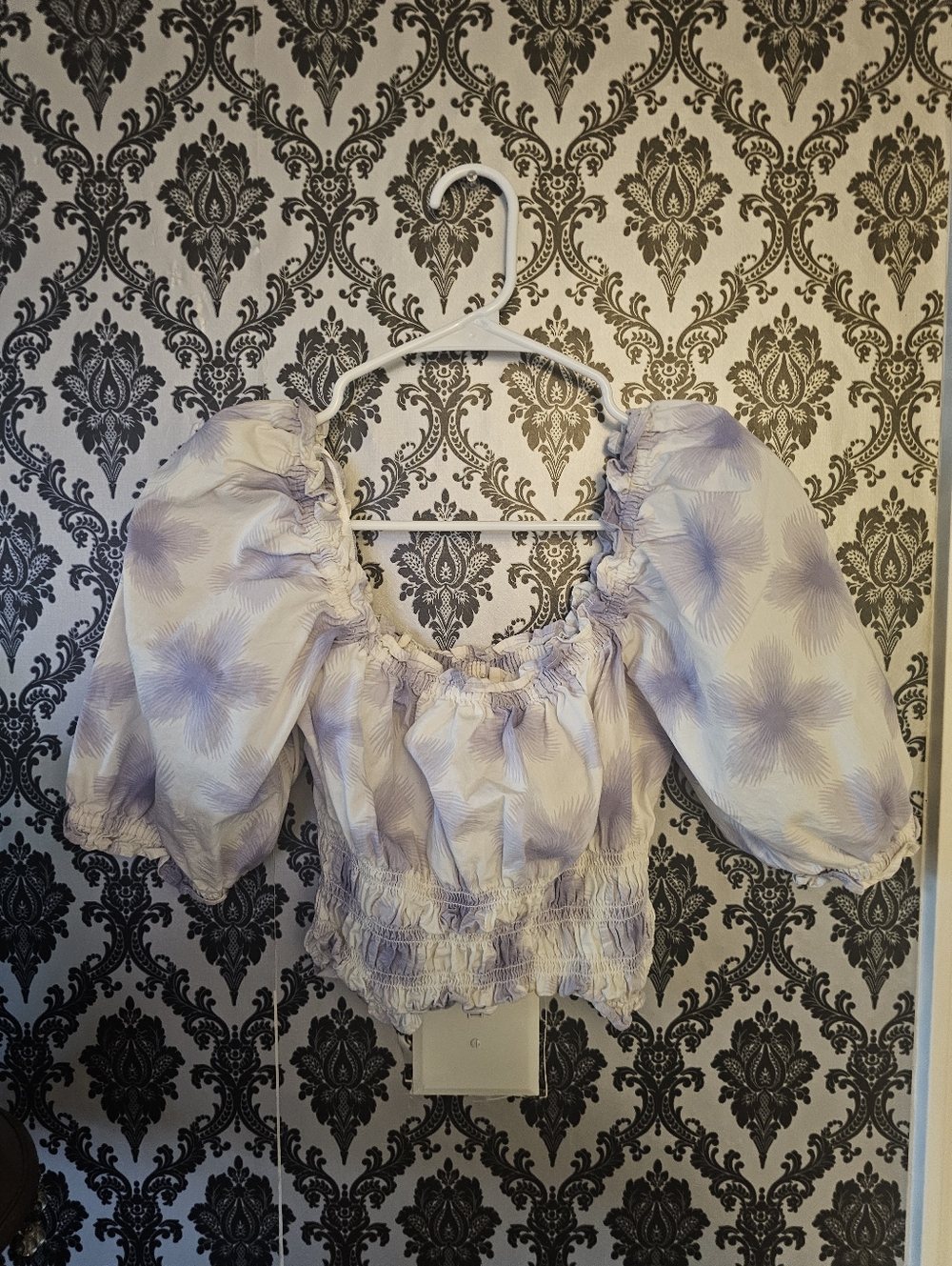 Levi's Lavender Crop Top